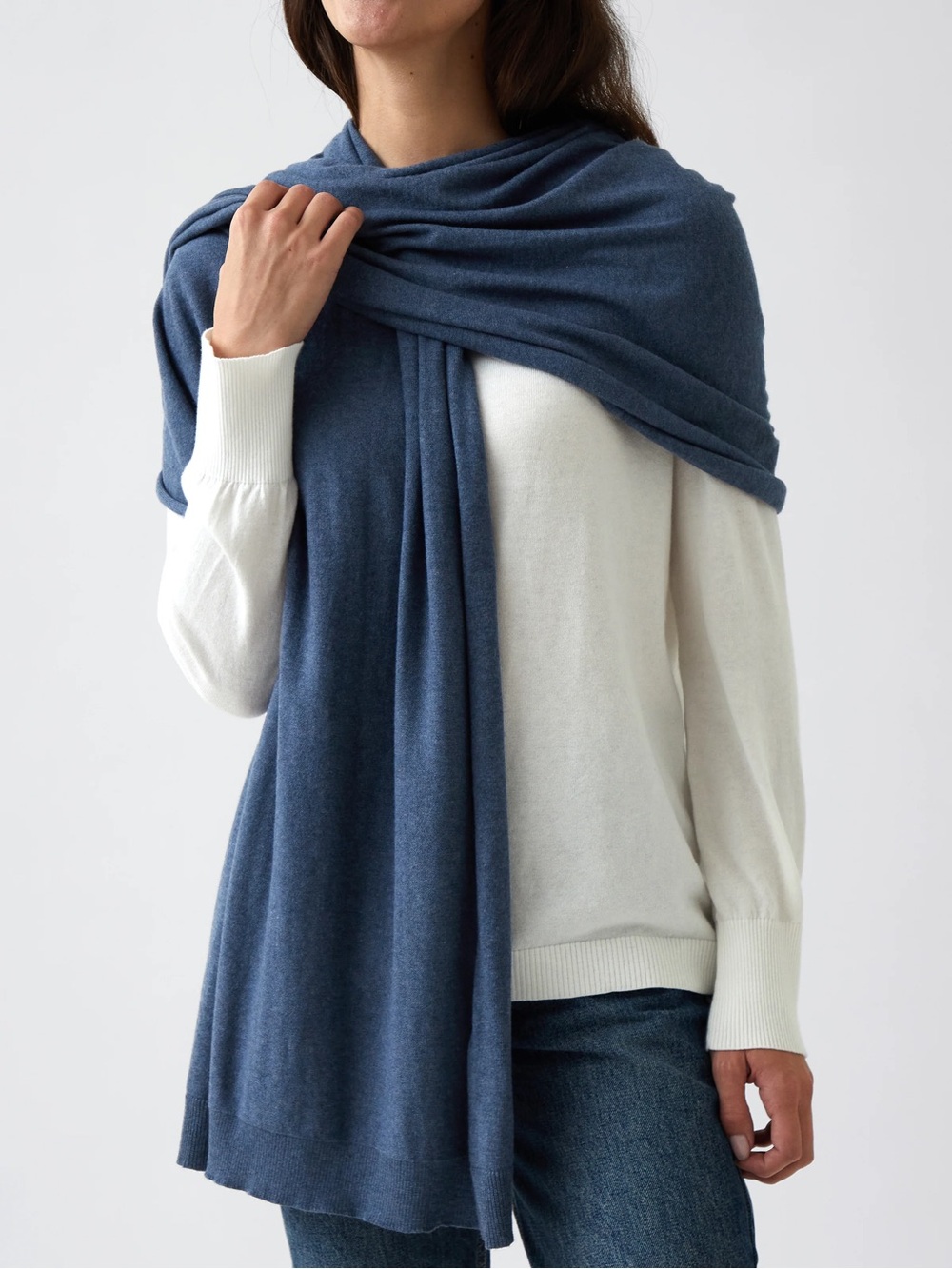 NWT Theory Scarf in Cashmere Classic blue Knit Scarf